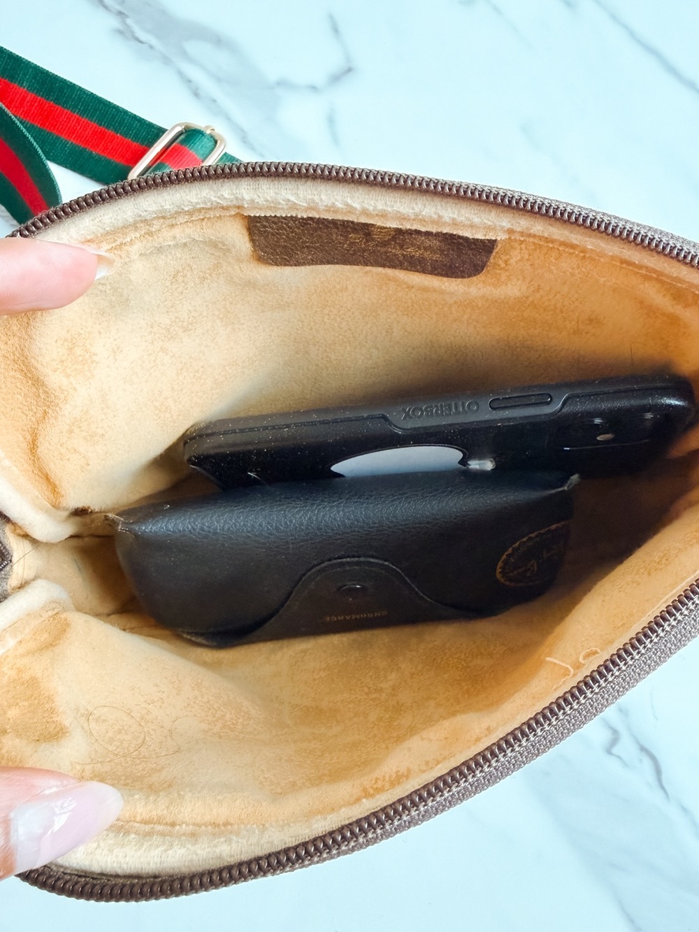 Authentic Gucci Guccissima Clutch as Crossbody ❤️💚 - Picture 7 of 13